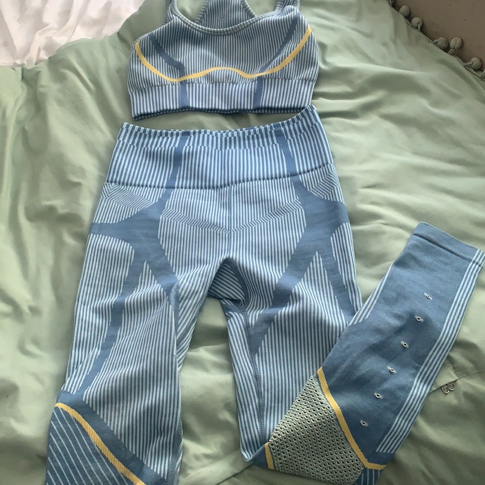 Fabletics outfit - Picture 3 of 4